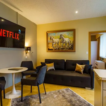 Seeblick Smart Roessli فندق *