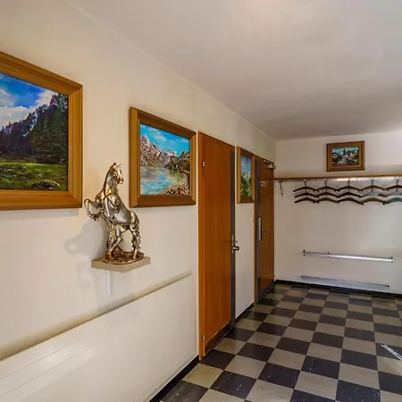 Seeblick Smart Roessli فندق