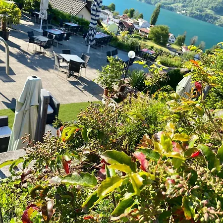 فندق Seeblick Smart Roessli مورغ