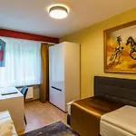 فندق Seeblick Smart Roessli *