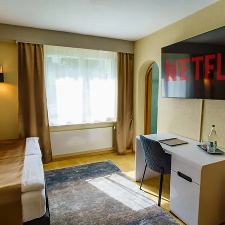 Seeblick Smart Roessli Hotel