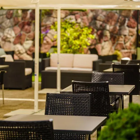 Hotel Seeblick Smart Roessli *